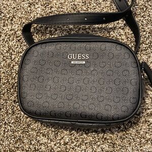 Guess Fanny pack